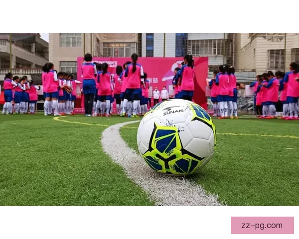 女足赛事带动周边商品热销各大俱乐部加速推出专属女足球迷产品引发消费热潮