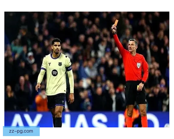 阿劳霍染红成巴萨出局转折点 球队10人应战最终遗憾告别欧冠